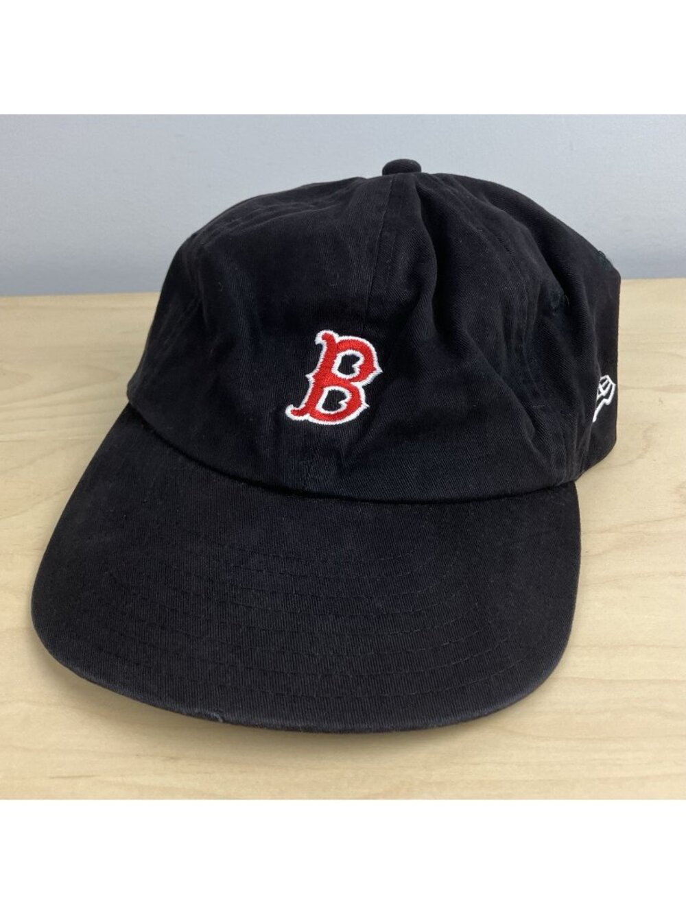 Vintage New Era Boston Red Sox Hat Strapback Low Profile Black Embroidered Logo